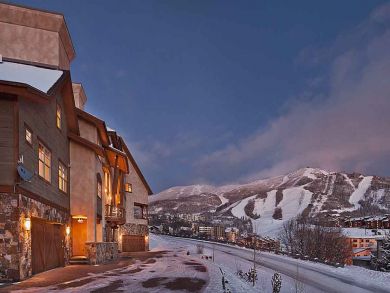Eight Bedrooms Luxury Rental Home in Steamboat Springs